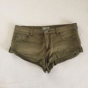 Free People Irreplaceable cutoff denim shorts 27